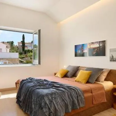 Casa Familija Villa Sutivan