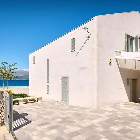 Casa Familija Sutivan