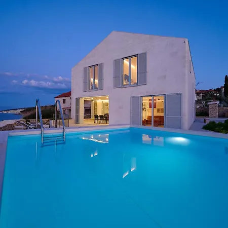 Villa Casa Familija *