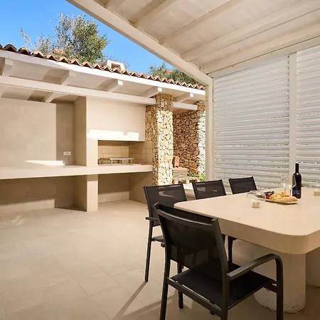 Casa Familija Villa